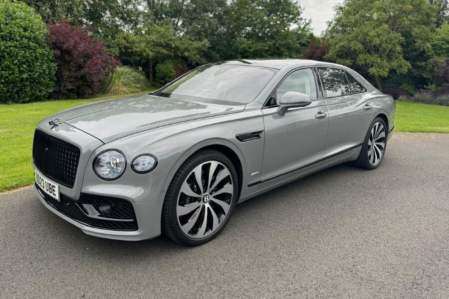 2023 Bentley Flying Spur Plug-in Hybrid